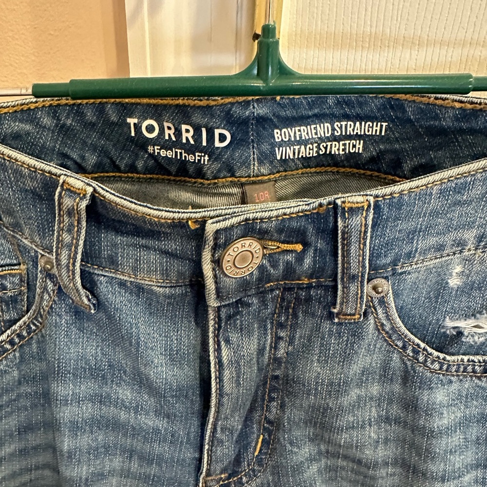 Torrid Boyfriend Straight Vintage Blue Jeans - Picture 3 of 7